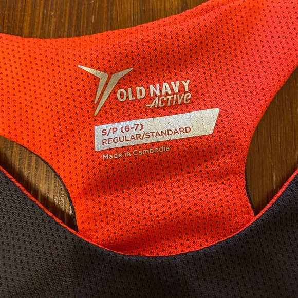 Old Navy Activewear- Hustle Tank top / Size 6-7 - Picture 3 of 3